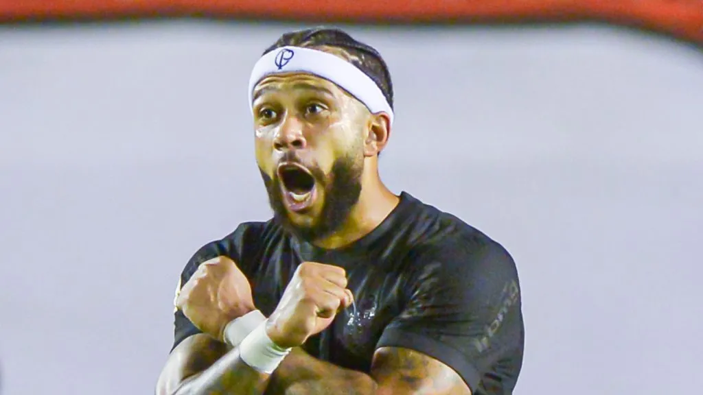 Depay virou assunto no Timão - Foto: Jhony Pinho/AGIF.