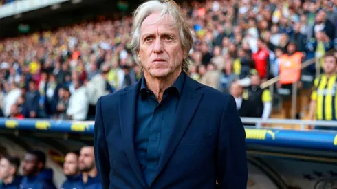 Jorge Jesus faz ligação ao vivo e ouve pedido 'inusitado'