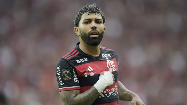 Gabriel, jogador do Flamengo, comemora seu gol durante partida contra o Atletico-MG (Foto: Alexandre Loureiro/AGIF)