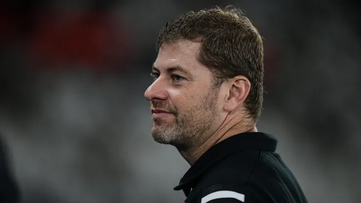 Rafael Paiva, técnico do Vasco durante partida contra o Botafogo (Foto: Thiago Ribeiro/AGIF)