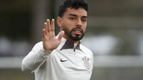 Bidu durante treinamento do Corinthians em junho de 2024.