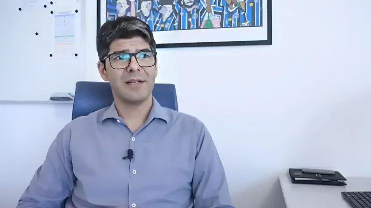 Luís Vagner Vivian pediu união dos clubes em prol da evolução da arbitragem. Foto: Reprodução canal oficial do Grêmio no Youtube