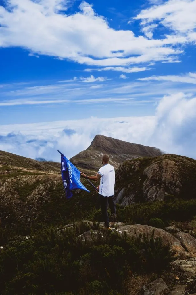 A renovação foi comemorada em um vídeo especial produzido diretamente da “Montanha mais Cabulosa do Brasil”, o Pico da Bandeira, na Serra do Caparaó, em Minas Gerais Foto: Divulgação Betfair