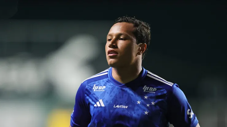 Marlon jogador do Cruzeiro durante partida contra o Flamengo no estadio Independencia pelo campeonato Brasileiro A 2024.