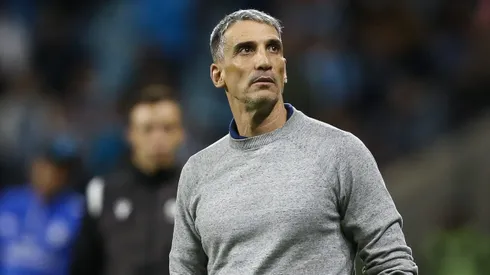PORTO ALEGRE, BRAZIL – OCTOBER 4: Juan Pablo Vojvoda head coach of Fortaleza looks on during the match between Gremio and Fortaleza as part of Brasileirao 2024 at Arena do Gremio on October 4, 2024 in Porto Alegre, Brazil. (Photo by Pedro H. Tesch/Getty Images)