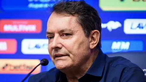 Cruzeiro assina acordo com volante, mas Athletico-PR não facilita