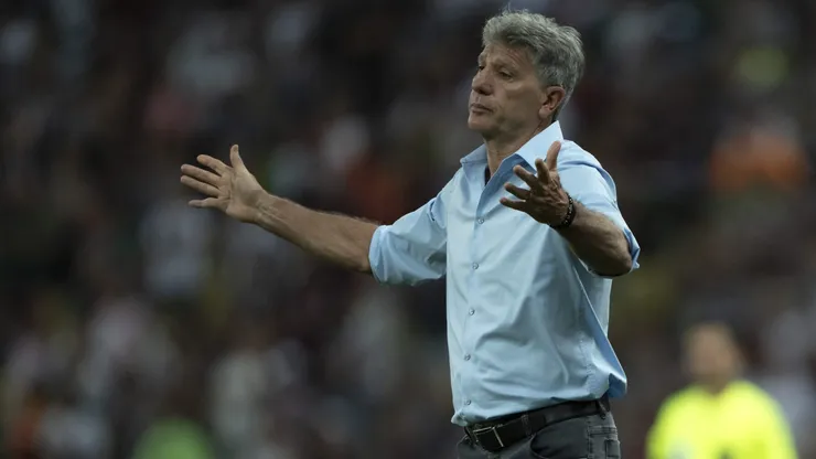 Renato Portaluppi, técnico do Grêmio, durante partida contra o Fluminense, pelo Brasileirão Betano.