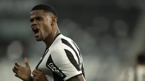 Junior Santos jogador do Botafogo