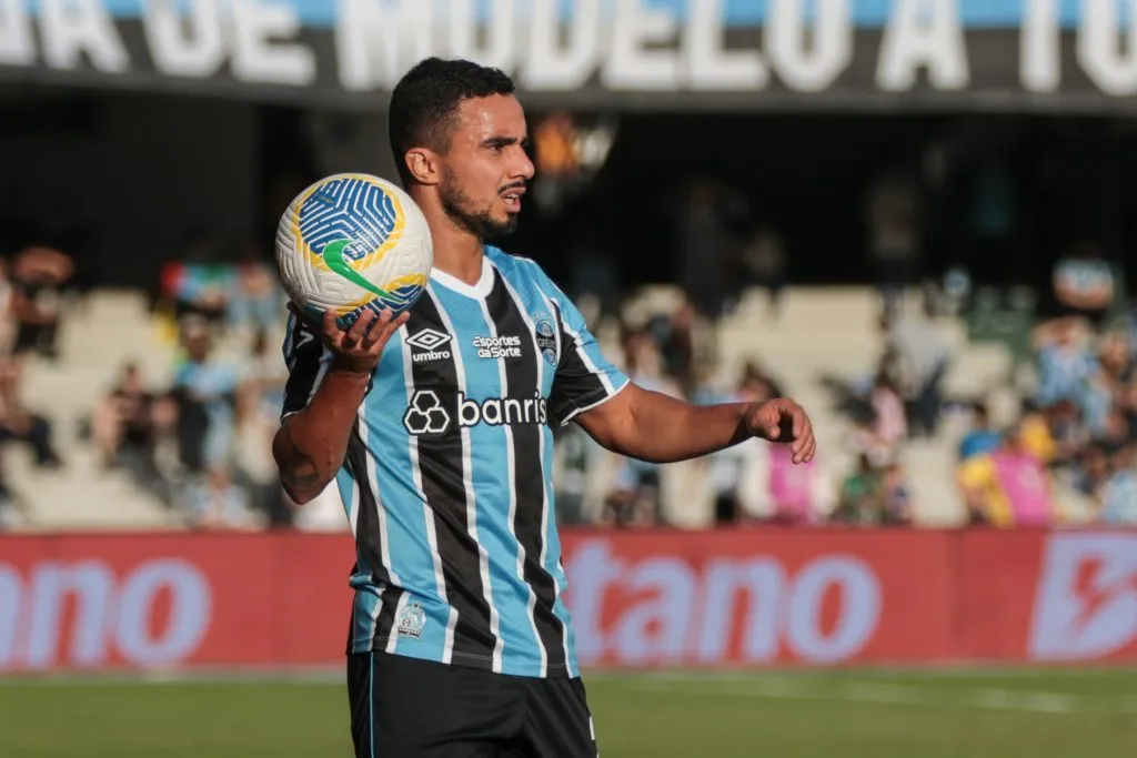 Fabio jogador do Grêmio durante partida contra o Bragantino no  Couto Pereira pelo campeonato Brasileiro A 2024. Foto: Robson Mafra/AGIF