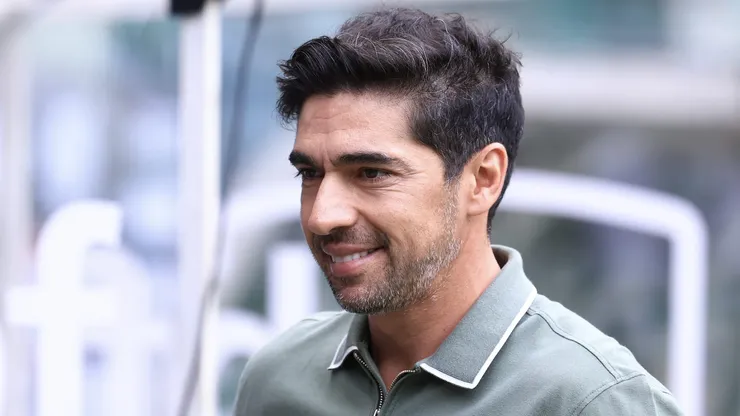 Abel Ferreira, técnico do Palmeiras, durante partida contra o Fortaleza (Foto: Marcello Zambrana/AGIF)
