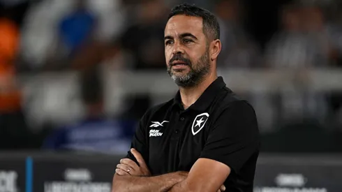 Botafogo se prepara para clássico contra o Vasco com novidades importantes