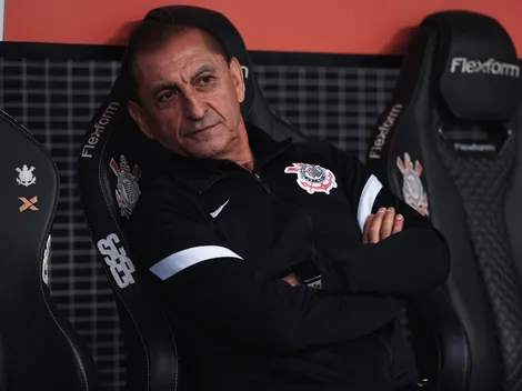 Ramón Díaz recebe quentinha no Corinthians e notícia chega ao Palmeiras