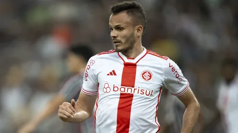 Rene jogador do Internacional durante partida contra o Fluminense no estádio Maracanã pelo campeonato Brasileiro A 2024.