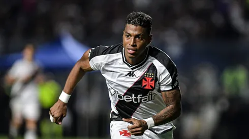 Emerson Rodriguez jogador do Vasco durante partida contra o Atletico-GO no estadio Sao Januario pelo campeonato Copa Do Brasil 2024.