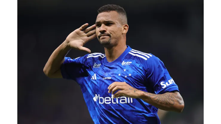 Zé Ivaldo durante confronto contra o Vasco no Brasileirão 2024.