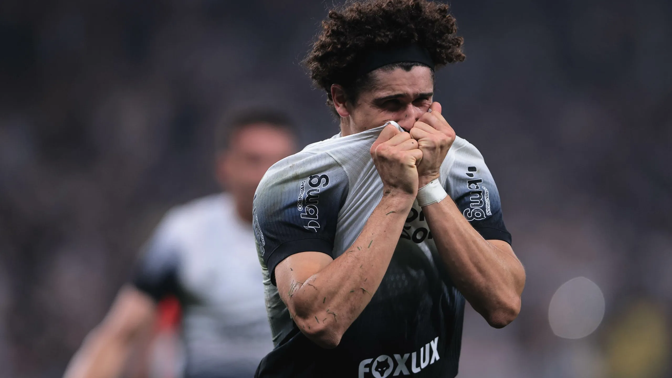 André Ramalho comemorando gol durante partida contra o Juventude na Copa do Brasil 2024. Foto: Ettore Chiereguini/AGIF