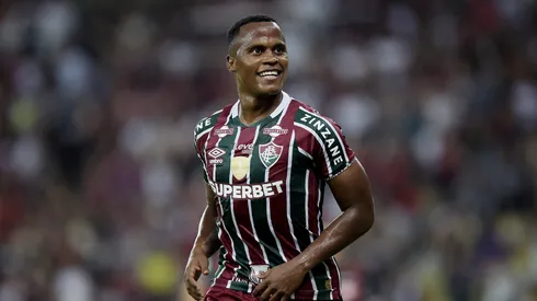Jhon Arias jogador do Fluminense comemora seu gol durante partida contra o Flamengo no estádio Maracanã pelo campeonato Brasileiro A 2024. Foto: Alexandre Loureiro/AGIF