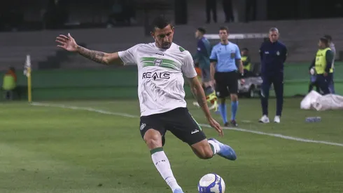 Bruno Melo pertence ao Fortaleza.