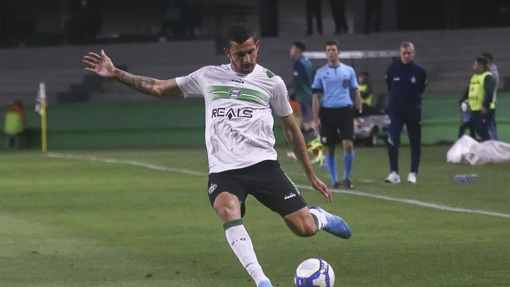Bruno Melo pertence ao Fortaleza.