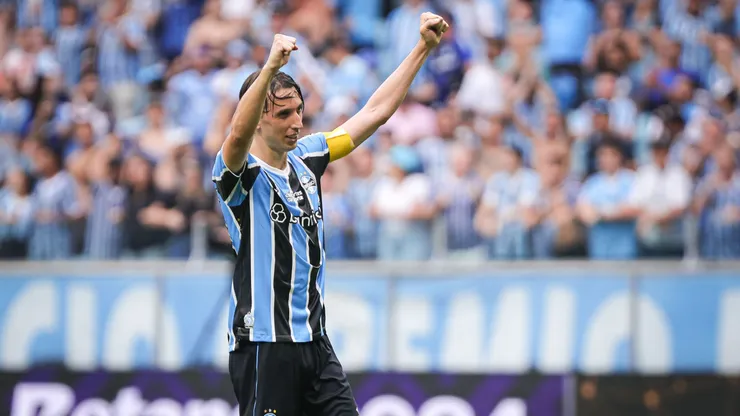 Pedro Geromel, zagueiro do Grêmio, ao final da partida contra o São Paulo, pelo Brasileirão Betano.