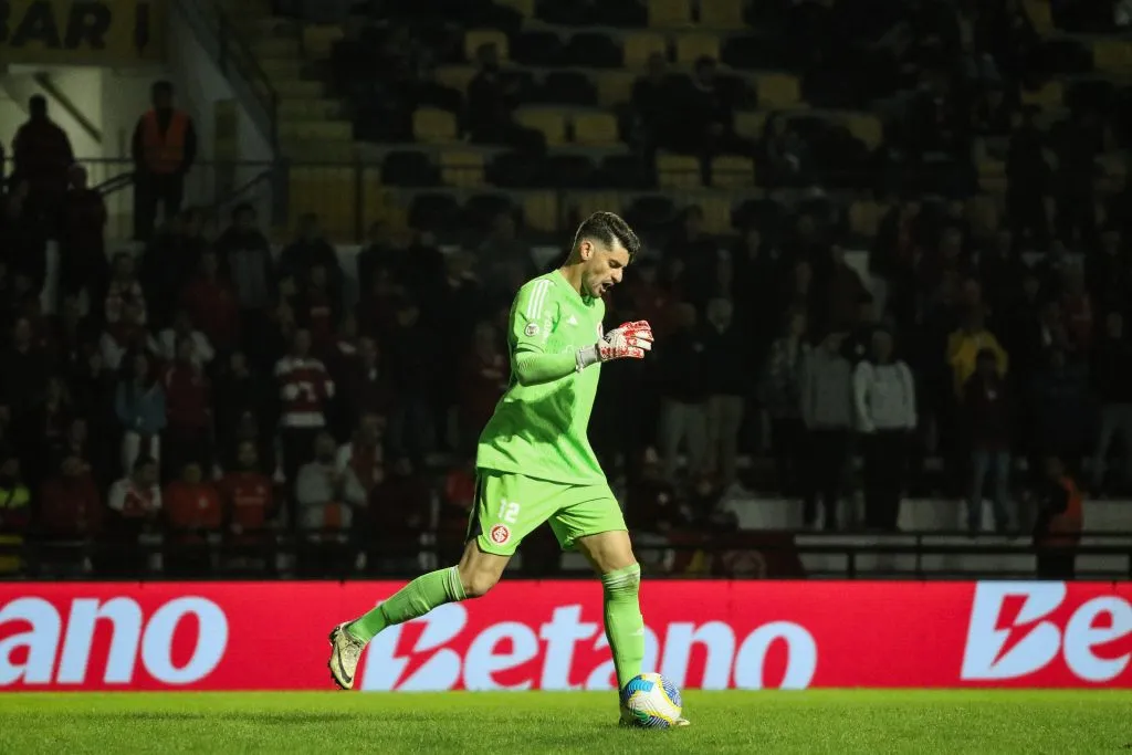 Fabrício durante partida contra o Atlético-MG no Campeonato Brasileiro A 2024. Foto: Leonardo Hubbe/AGIF