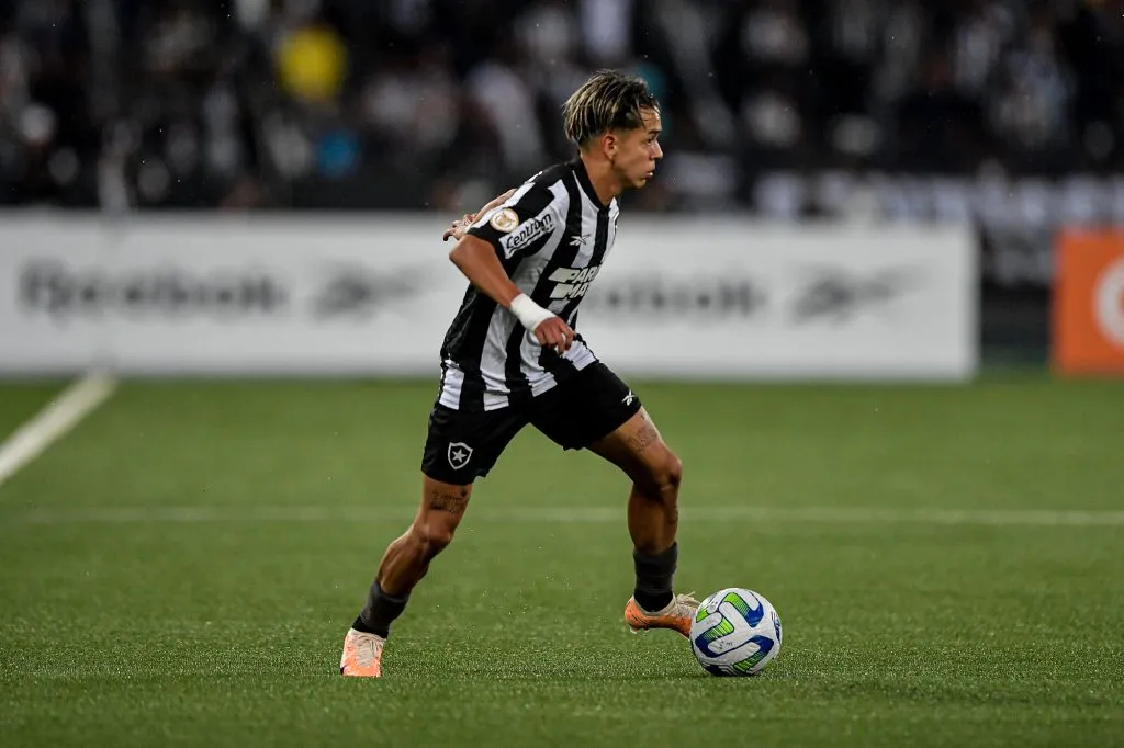 Segovinha durante partida contra o Bahia no Campeonato Brasileiro A 2023. Foto: Thiago Ribeiro/AGIF