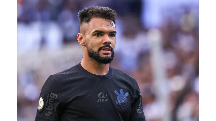 Raniele durante confronto contra o Vasco no Brasileirão 2024.
