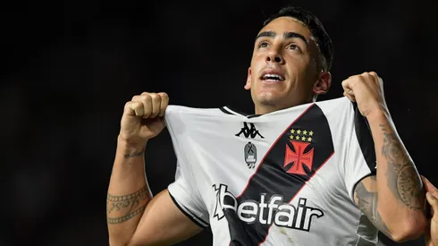 Puma Rodríguez, jogador do Vasco, durante partida contra o Athletico, pelo Brasileirão Betano.