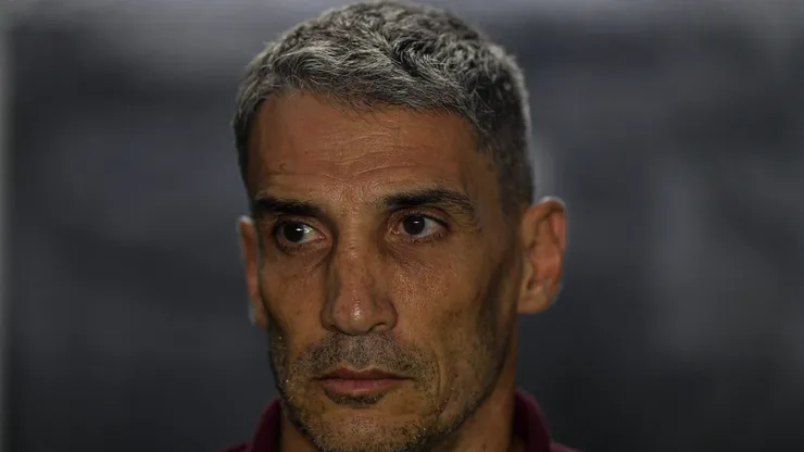Juan Pablo Vojvoda tecnico do Fortaleza durante partida contra o Vasco no estadio Sao Januario pelo campeonato Brasileiro A 2024.