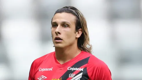 Canobbio deixará o Athletico.