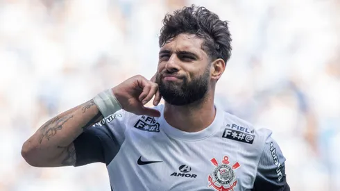 Yuri Alberto jogador do Corinthians comemora seu gol durante partida contra o Gremio no estadio Arena do Gremio pelo campeonato Brasileiro A 2024.