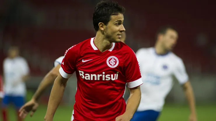 Nilmar do Internacional durante partida contra o Bahia pelo Campeonato Brasileiro A 2014 no estadio Beira Rio.