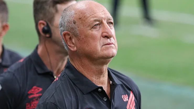 Felipao tecnico do Athletico-PR durante partida contra o Bahia no estadio Arena Fonte Nova pelo campeonato Copa do Brasil 2022.