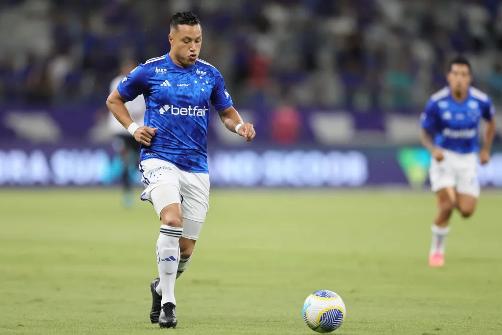 Marlon jogador do Cruzeiro durante partida contra o Grêmio no Mineirão pelo campeonato Brasileiro A 2024. Foto: Gilson Lobo/AGIF