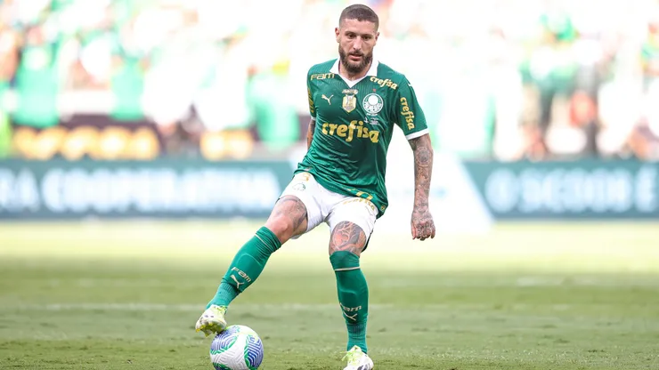 Ze Rafael jogador do Palmeiras durante partida contra o Sao Paulo no estadio Mineirao pelo campeonato Supercopa 2024.