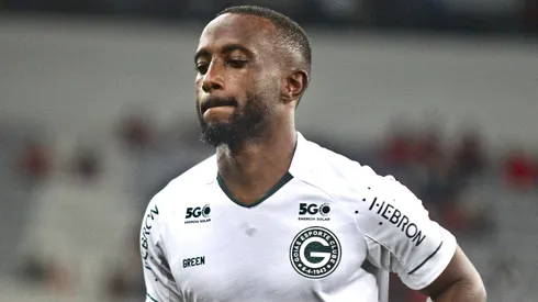 Dieguinho, alvo do Vasco, atuando no Goiás