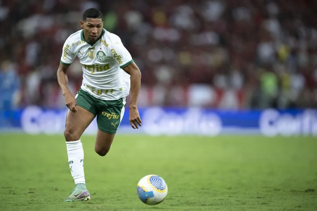 Rony jogador do Palmeiras durante partida contra o Flamengo no estadio Maracana pelo campeonato Brasileiro A 2024. Foto: Jorge Rodrigues/AGIF