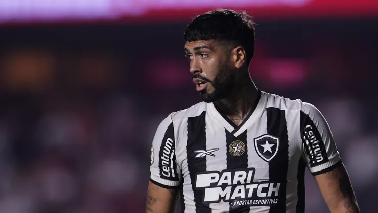 Barboza jogador do Botafogo durante partida contra o São Paulo no estádio Morumbi pelo campeonato Brasileiro A 2024. Foto: Ettore Chiereguini/AGIF