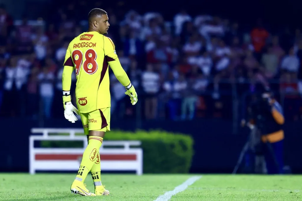 SP – SAO PAULO – 02/06/2024 – BRASILEIRO A 2024, SAO PAULO X CRUZEIRO – Anderson goleiro do Cruzeiro durante partida contra o Sao Paulo no estadio Morumbi pelo campeonato Brasileiro A 2024. Foto: Marcello Zambrana/AGIF