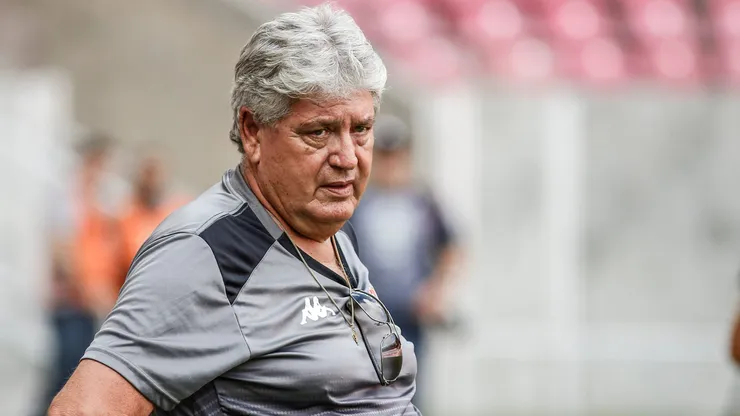 Copa do Nordeste 2020, Sport x Vitoria - Geninho tecnico do Vitoria durante partida contra o Sport no estadio Arena Pernambuco pelo campeonato Copa do Nordeste 2020.