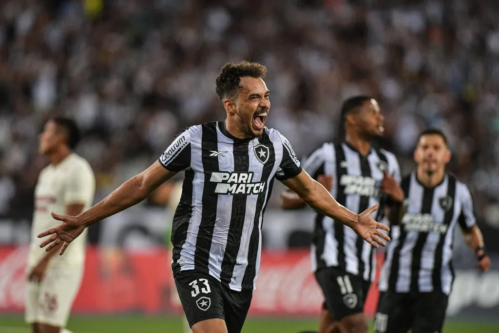 Eduardo jogador do Botafogo comemora seu gol durante partida contra o Universitario no Nilton Santos pela Copa Libertadores 2024. Foto: Thiago Ribeiro/AGIF
