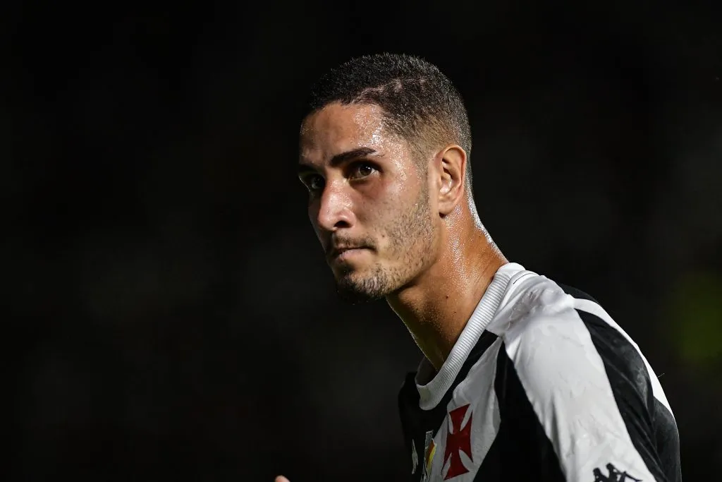 RJ – RIO DE JANEIRO – 12/05/2024 – BRASILEIRO A 2024, VASCO X VITORIA – Praxedes jogador do Vasco durante partida contra o Vitoria no estadio Sao Januario pelo campeonato Brasileiro A 2024. Foto: Thiago Ribeiro/AGIF