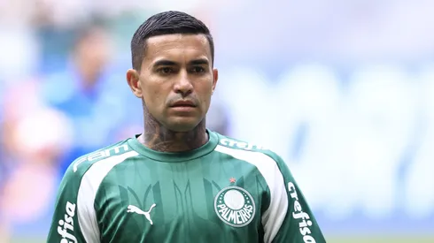 Dudu, jogador do Palmeiras, durante aquecimento antes da partida contra o Fortaleza (Foto: Marcello Zambrana/AGIF)