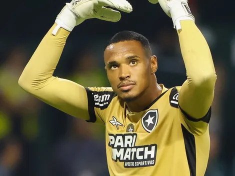 Textor é surpreendido e Botafogo pode perder John para 'rival' do Brasileirão