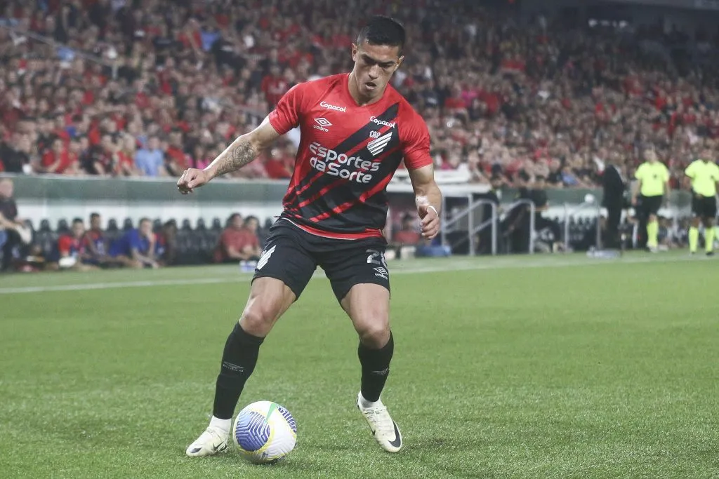 Tomas Cuello jogador do Athletico-PR durante partida contra o Vasco na Arena da Baixada pelo campeonato Copa Do Brasil 2024. Foto: Gabriel Machado/AGIF