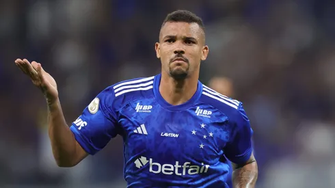 Zé Ivaldo jogador do Cruzeiro comemora seu gol durante partida contra o Vasco no estadio Mineirao pelo campeonato Brasileiro A 2024.