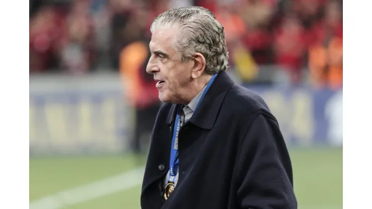 Petraglia durante comemoração do título do Campeonato Paranaense de 2024.