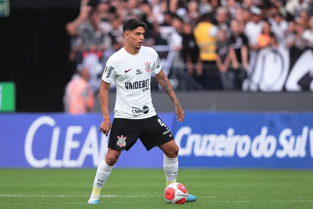 Caetano durante partida contra o Guarani no Campeonato Paulista 2024. Foto: Ettore Chiereguini/AGIF