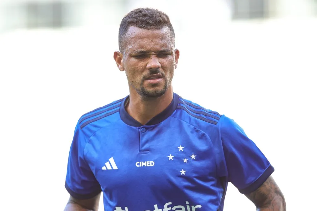 MG – BELO HORIZONTE – 09/02/2024 – MINEIRO 2024, CRUZEIRO X PATROCINENSE – Ze Ivaldo jogador do Cruzeiro durante partida contra o Patrocinense no estadio Mineirao pelo campeonato Mineiro 2024. Foto: Gilson Lobo/AGIF
