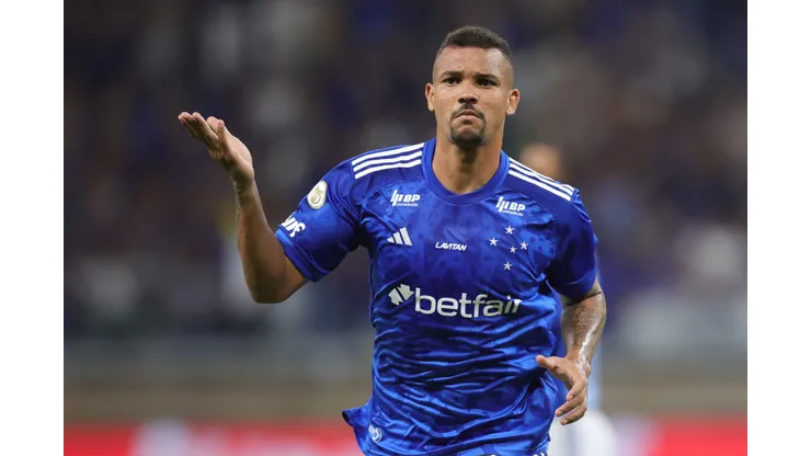 Zé Ivaldo durante confronto contra o Vasco no Brasileirão 2024.